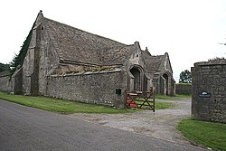 Doulting - Abbey Barn - geograph.org.uk - 915399.jpg