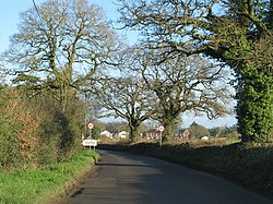 Approach to Feniton - geograph.org.uk - 1617402.jpg