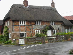 Thatched cottage at Froxfield - geograph.org.uk - 192056.jpg