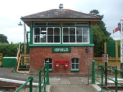 Isfield Railway Station 3.jpg