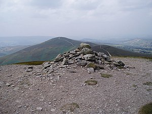 Summit cairn, Moel y Gamelin - geograph.org.uk - 206767.jpg