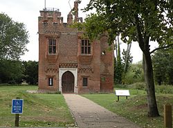 Rye House Gatehouse - geograph.org.uk - 1482115.jpg