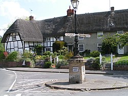 Road junction in Pewsey - geograph.org.uk - 1323875.jpg