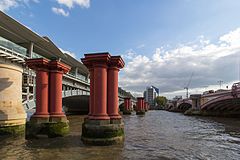 Pillars of old Blackfriars Railway Bridge - 02.jpg