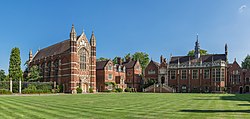 Selwyn College Old Court, Cambridge, UK - Diliff.jpg