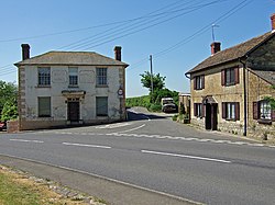 The former White Horse Pub at East Stour - geograph.org.uk - 420630.jpg