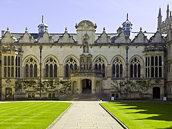 UK-2014-Oxford-Oriel College 01.jpg