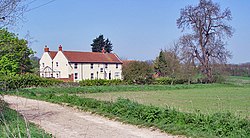 Wauldby, the cottages - geograph.org.uk - 807264.jpg