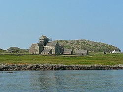 St Mary's Abbey, Iona - geograph.org.uk - 983910.jpg