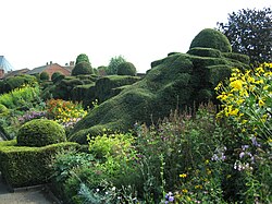 Great Garden, New Place, Stratford-upon-Avon.jpg